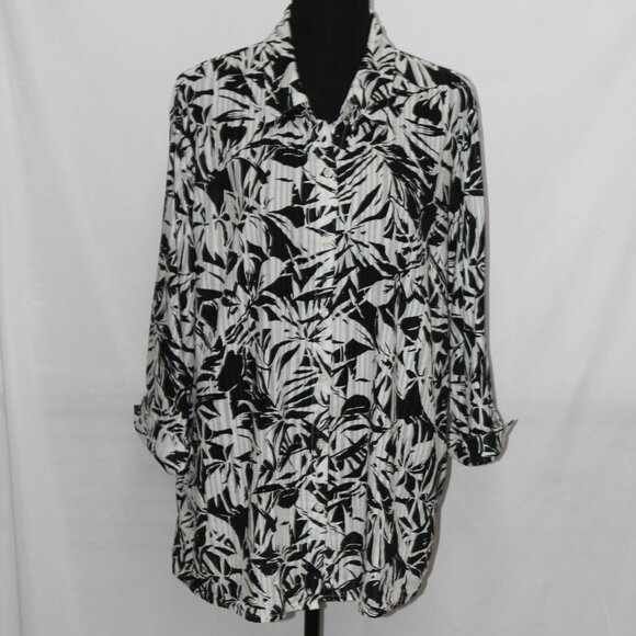 C.D. Daniels Black and White Floral Blouse - Picture 1 of 8